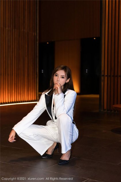 日本护士一进一出动图