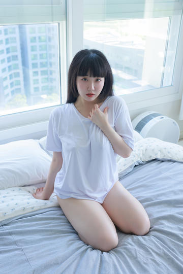 国产亚洲视频中文字幕伊人